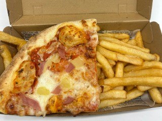 Pizza Combos (1 slice pizza with chips & can/juice)